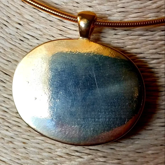 🎁NWT Stunning Sampo Deep Purple Pendant Necklace Statement Piece - Picture 3 of 4